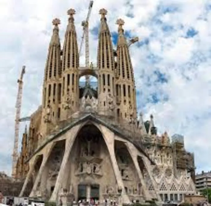 Central 2 Bedroom By Sagrada Familia Barcelona Apartment
