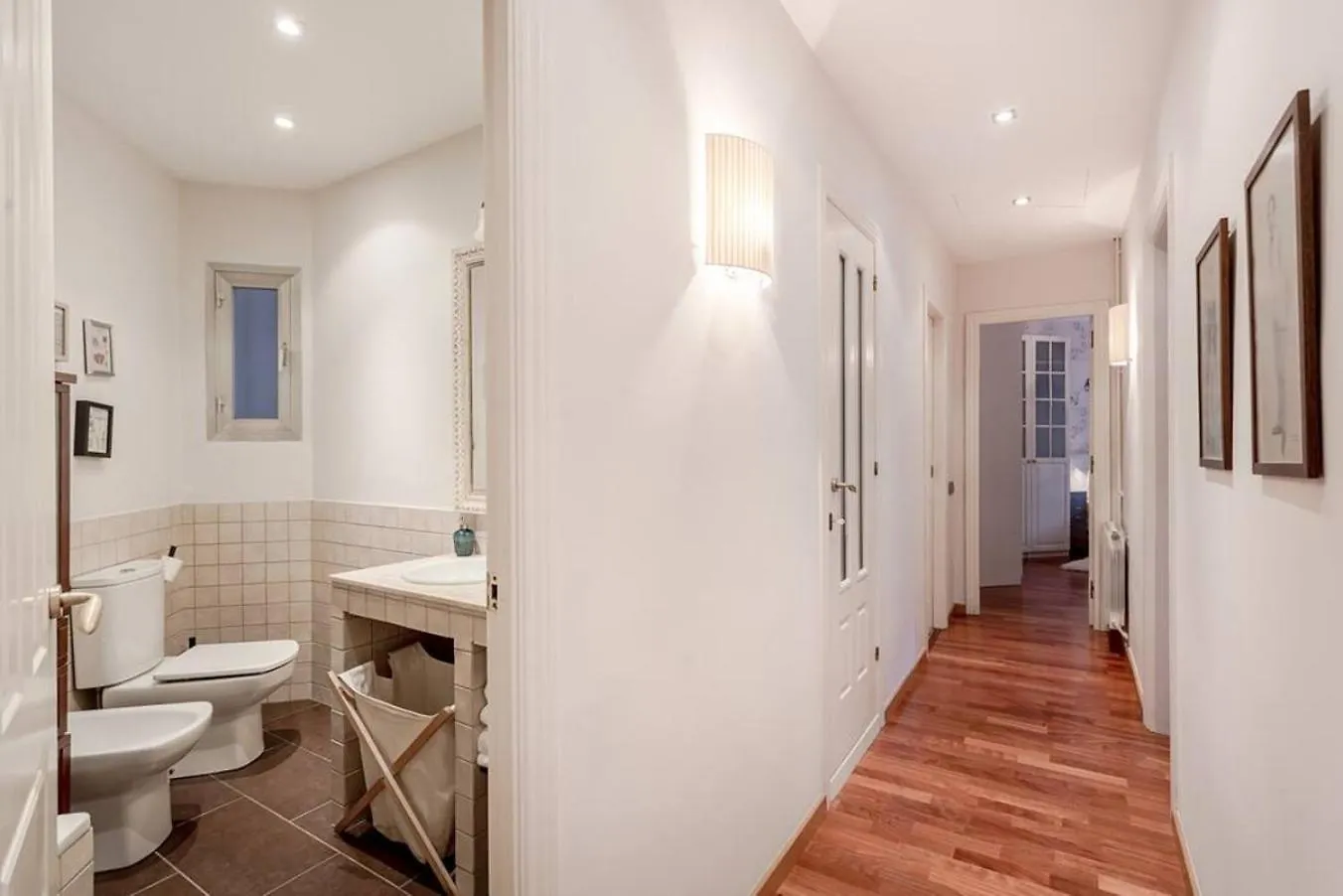 Central 2 Bedroom By Sagrada Familia Barcelona 0*,