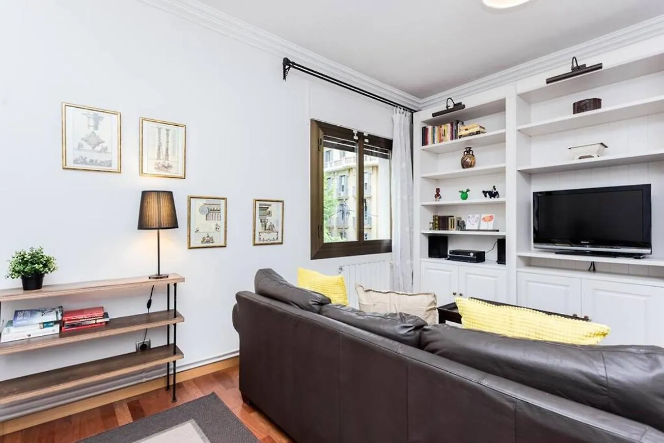 Apartment Central 2 Bedroom By Sagrada Familia Barcelona